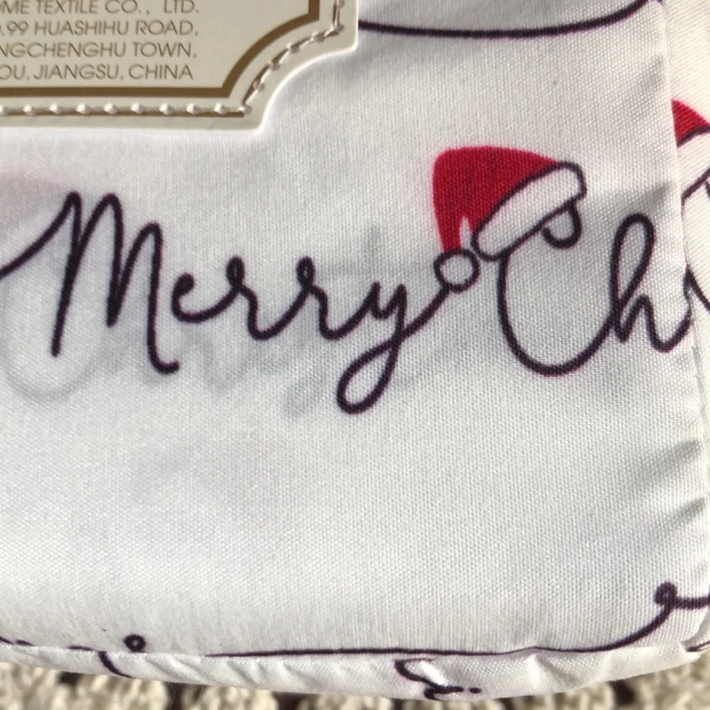 Wellesley Manor Merry Christmas Santa Hat Sheet Set - FULL